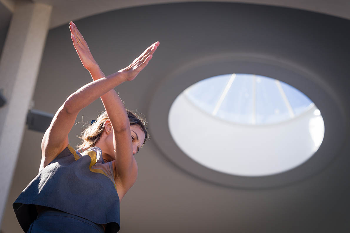A Sun Dance. Dancer: Ivey Wawn. Photo: Steve Tanner