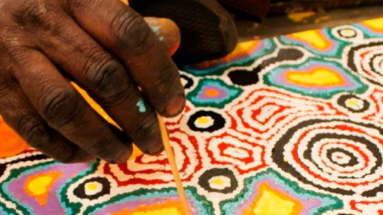 Anne Dixon painting, Ikuntji Artists