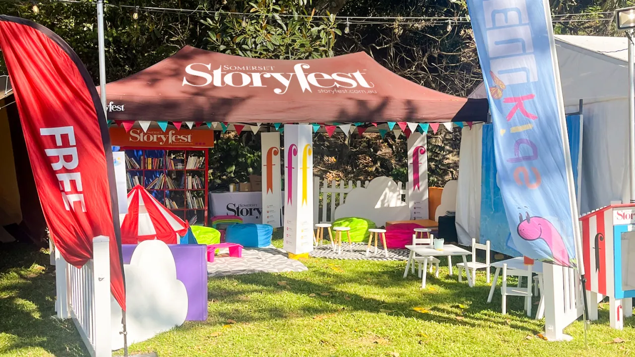 Beach Library Activation popping up in support of the Swell Sculpture Festival. Giving away books to the community.