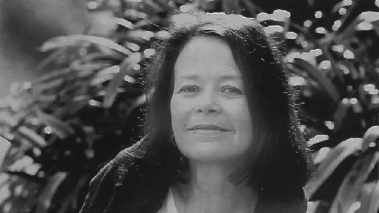 Hilary McPhee headshot