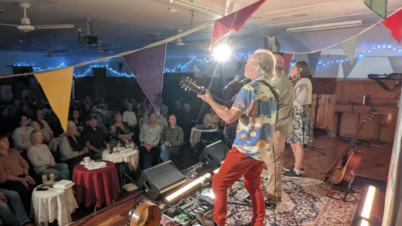 Performed at the Festival of Small Halls in Anakie