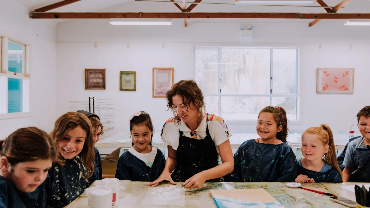 The Cannery Arts Centre KickArts Open Studio Painting with Hajni in the Print Room, 2025. Photo by Rosie Henderson.