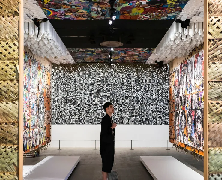 Installation view of Seleka International Art Society Initiative’s Hifo ki ‘Olunga 2021, GOMA, 2021 / Commissioned for APT10. Purchased 2021 with funds from Tim Fairfax AC through the QAGOMA Foundation / Collection: QAGOMA / © The artists / Photograph: Katie Bennett 